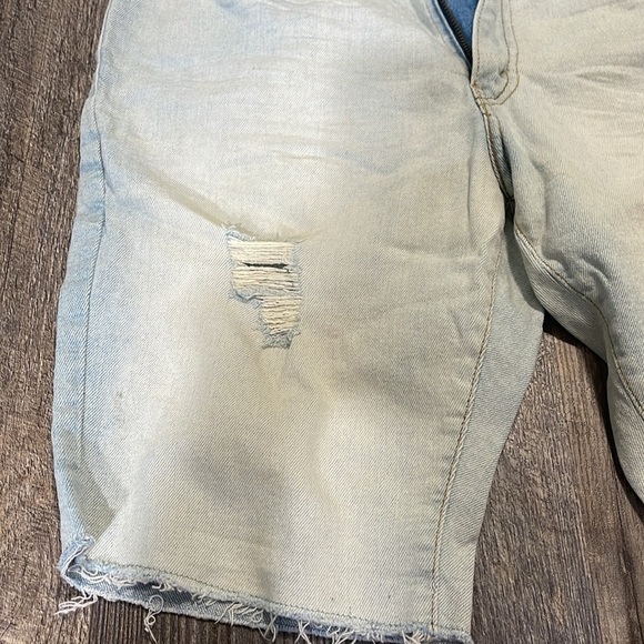 Signature Levi Strauss jeans shorts - Picture 2 of 11